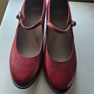 Dansko maryjane red leather, worn once, sz 10.-11